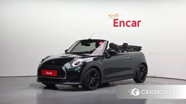 Mini Cooper Convertible 2024 Зеленый из Кореи
