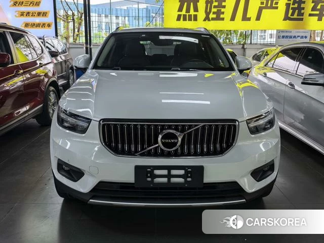 Volvo XC40 2020 Белый из Китая