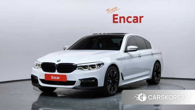 BMW 5 Series (G30) 2018 Белый из Кореи