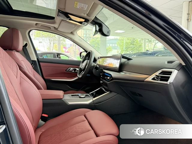 BMW i3 2025 Черный из Китая