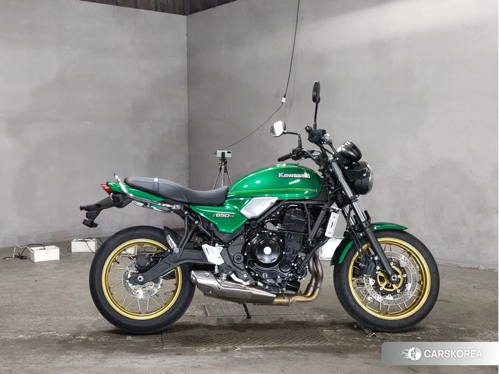 Проданный Kawasaki Z650RS 2022 из Японии