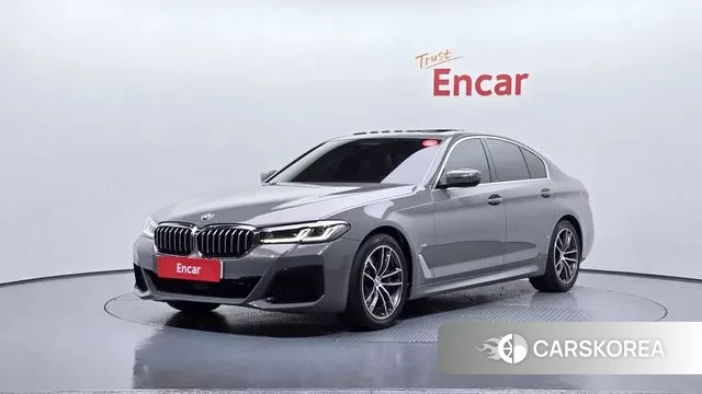BMW 5 Series (G30) 2020 Серебристо-серый из Кореи