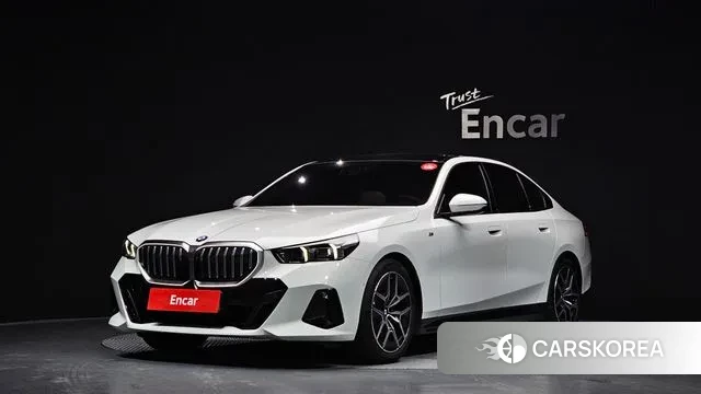 BMW 5 Series (G60) 2025 Белый из Кореи