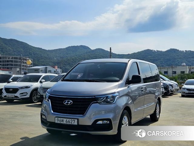 Hyundai The New Grand Starex 2018 Серебристо-серый из Кореи