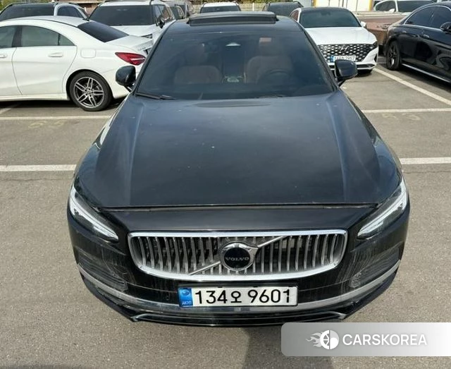 Volvo S90 2022 Черный из Кореи