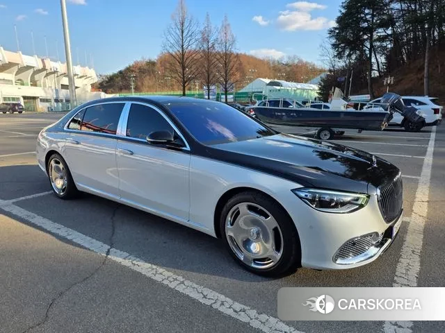 Mercedes-Benz S-Class W223 2024 Белый двухцветный из Кореи