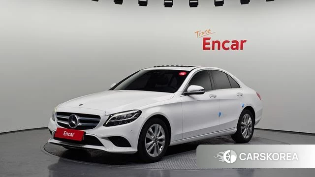Mercedes-Benz C-Class W205 2019 Белый из Кореи