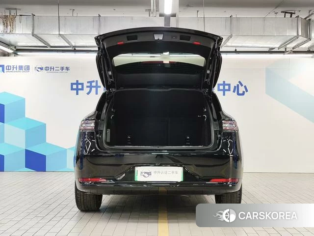 AITO Ask the world M5 2025 Черный из Китая