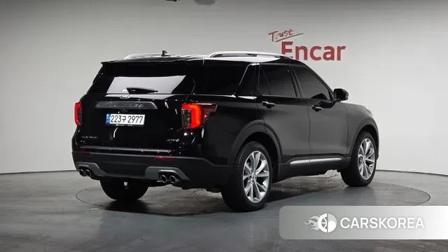 Ford Explorer 6th Generation 2022 Черный из Кореи