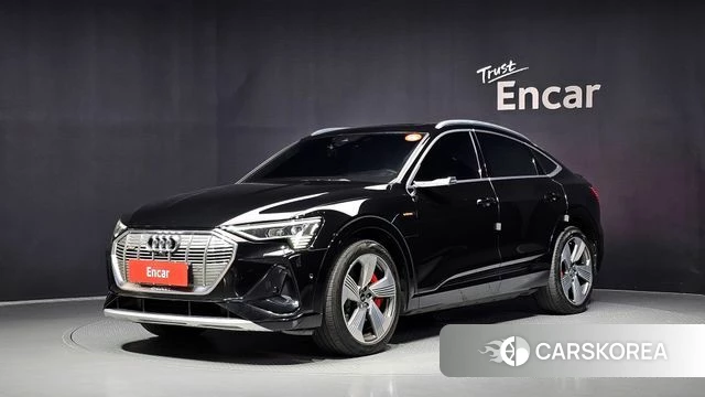 Audi e-Tron 2021 Черный из Кореи