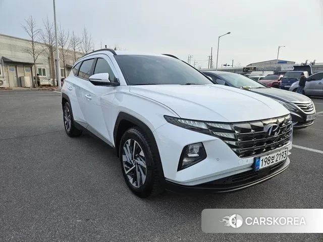 Hyundai Tucson (NX4) 2022 Белый из Кореи