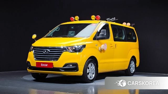 Hyundai The New Grand Starex 2018 Желтый из Кореи