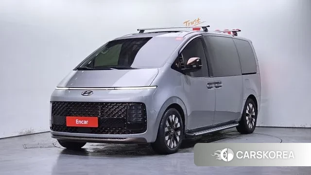 Hyundai Staria 2023 Черный из Кореи
