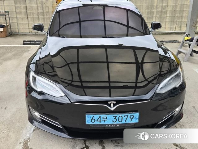 Tesla Model S 2020 Черный из Кореи