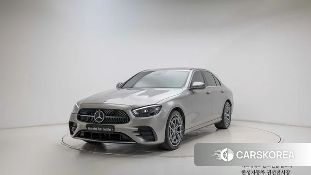 Mercedes-Benz E-Class W213 2022 Серебристо-серый из Кореи