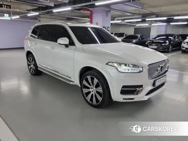 Volvo XC90 second Generation 2022 Белый из Кореи