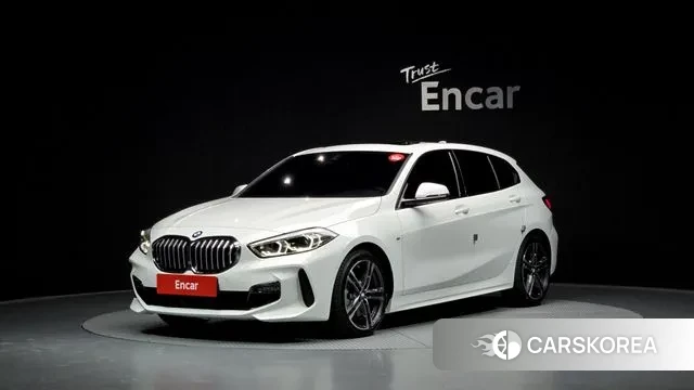 BMW 1 Series (F40) 2024 Белый из Кореи