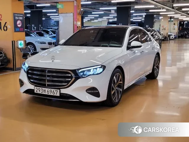 Mercedes-Benz E-Class W214 2024 Белый из Кореи