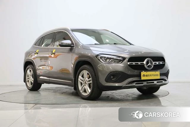 Mercedes-Benz GLA 2022 Темно-серый из Китая