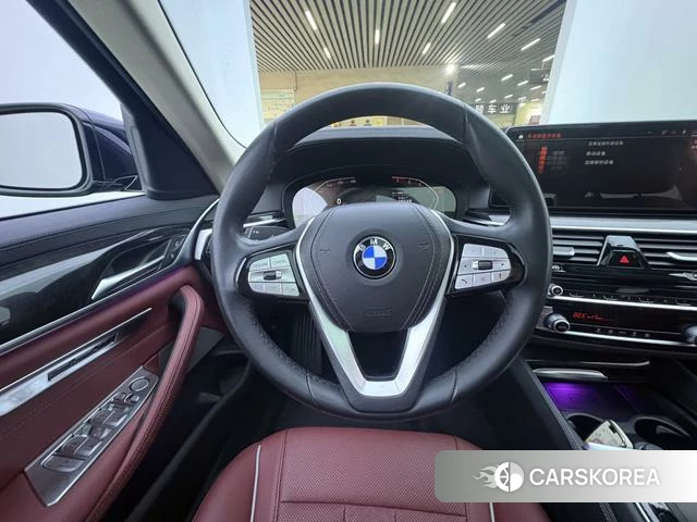 BMW 5 series 2022 Черный из Китая