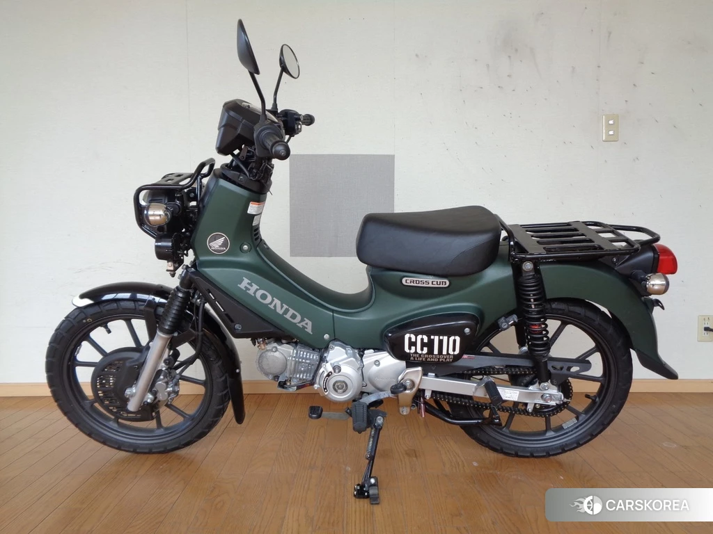 Проданный Yamaha XVS 1300 CA STRYKER 2012 из Японии