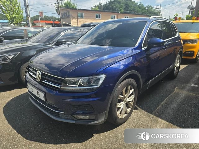 Volkswagen Tiguan second Generation 2018 Синий из Кореи