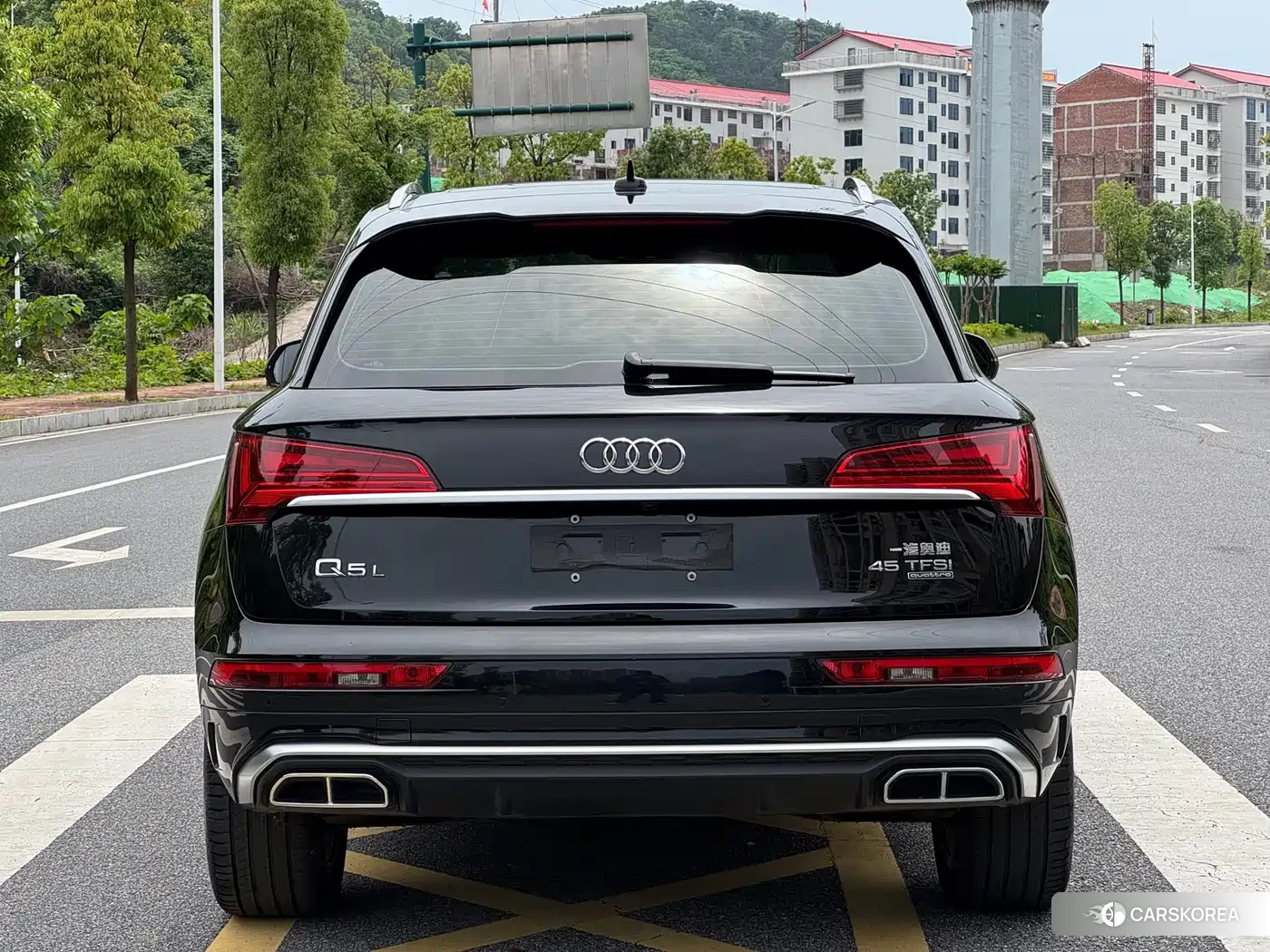 Audi Q5L 2023 Черный из Китая