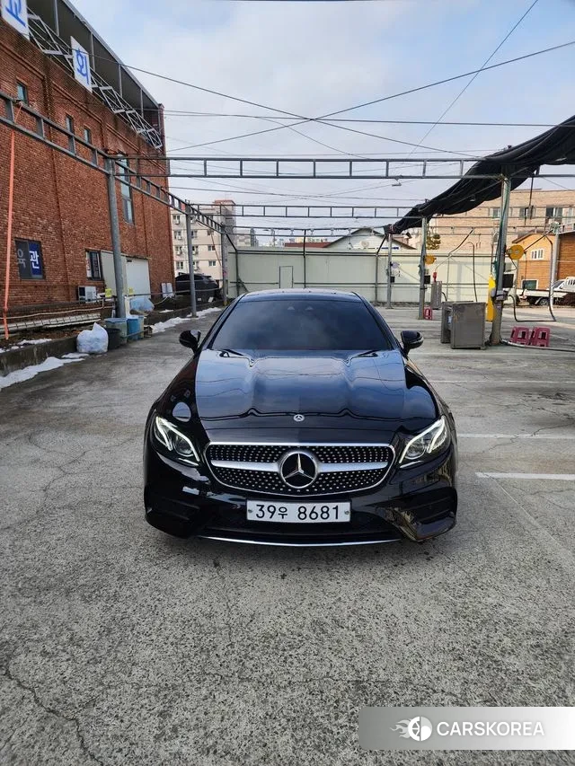 Mercedes-Benz E-Class W213 2019 Черный из Кореи