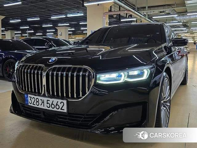 BMW 7 Series (G11) 2019 Черный из Кореи