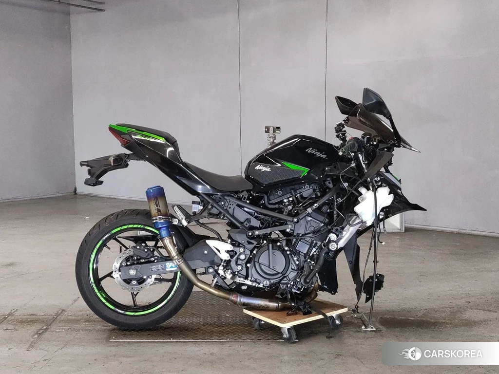 Проданный Kawasaki NINJA 400 2023 из Японии