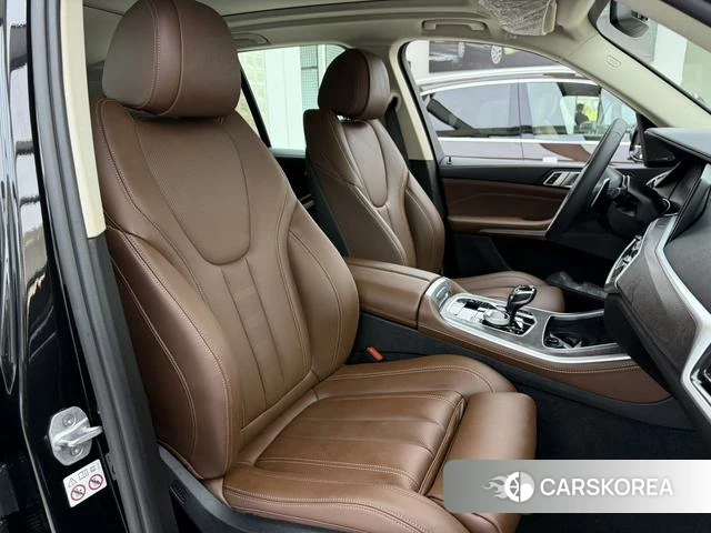 BMW X5 (imported) 2021 Черный из Китая