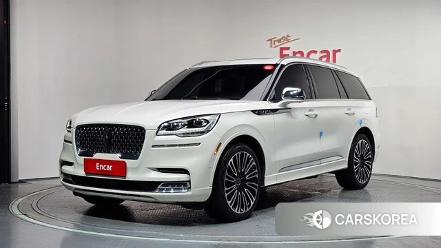 Lincoln Aviator 2nd generation 2021 Белый из Кореи