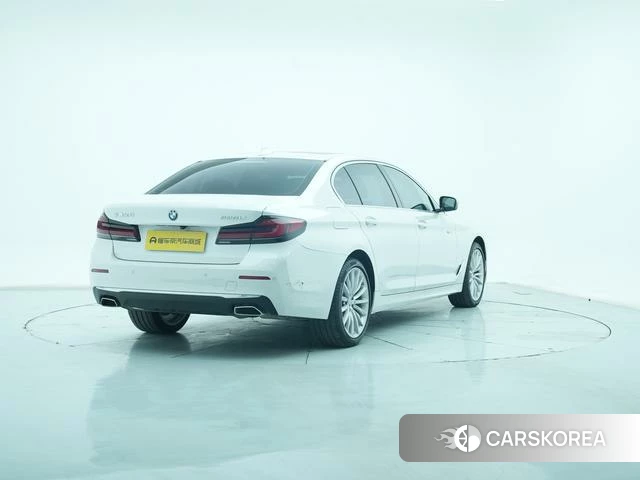 BMW 5 series 2021 Белый из Китая