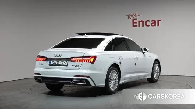 Audi A6 (C8) 2021 Белый из Кореи