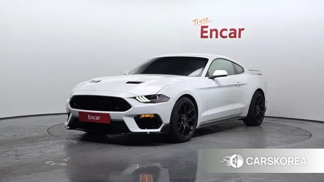Ford Mustang 2019 Белый из Кореи