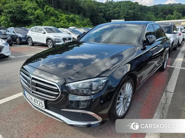 Mercedes-Benz E-Class W213 2022 Черный из Кореи