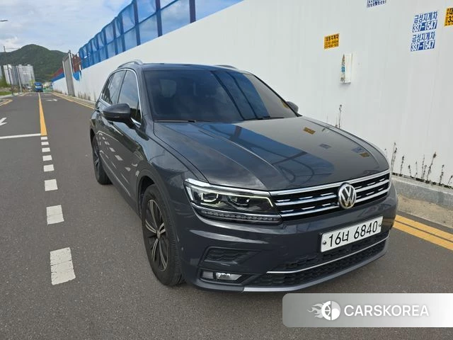 Volkswagen Tiguan second Generation 2018 Серый из Кореи