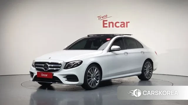 Mercedes-Benz E-Class W213 2019 Белый из Кореи