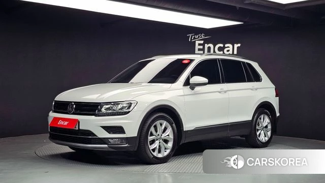 Volkswagen Tiguan second Generation 2020 Белый из Кореи