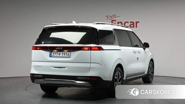 Kia Carnival 4th generation 2023 Белый из Кореи