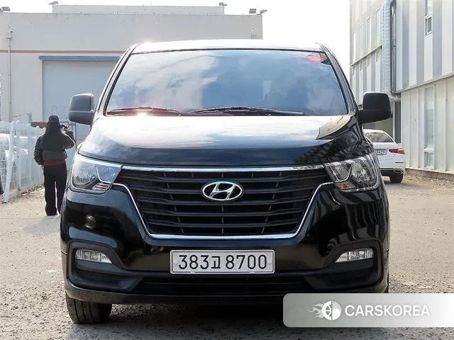 Hyundai The New Grand Starex 2018 Черный из Кореи