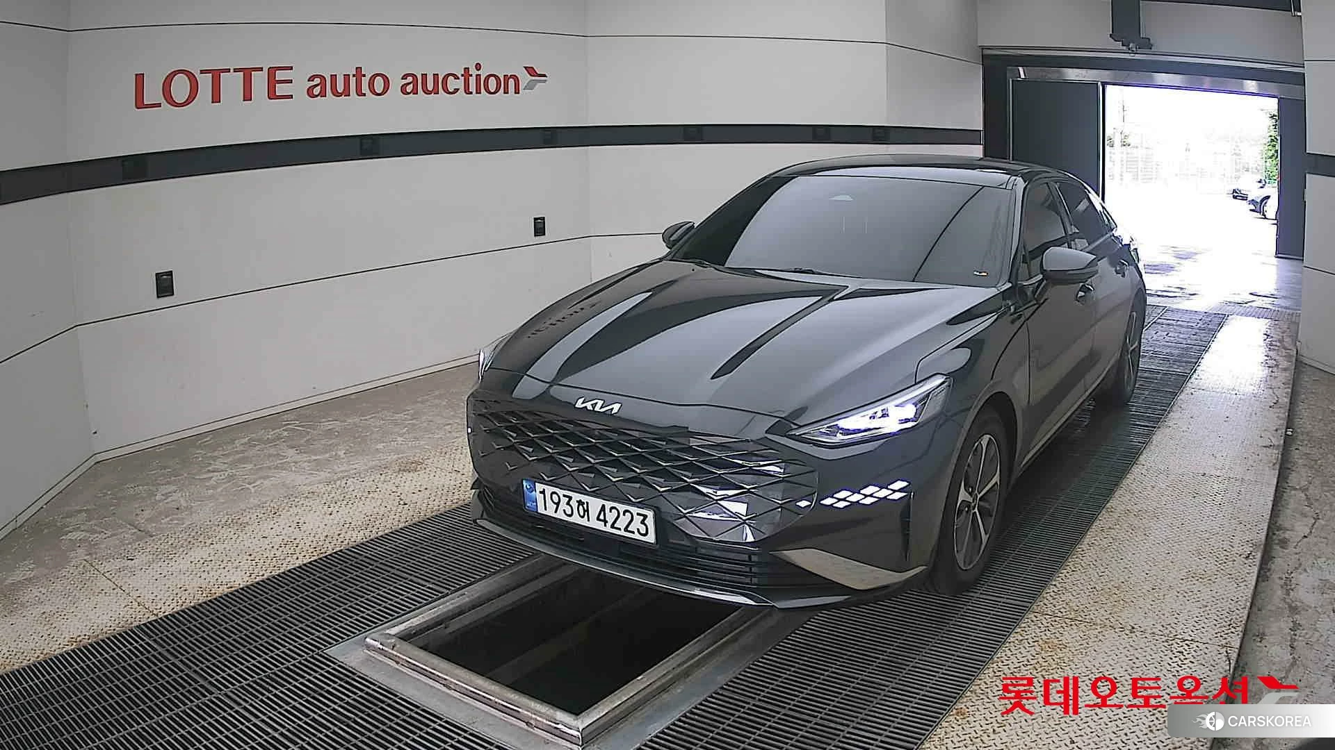 Kia K8 Hybrid 2023 Interstellagray из Кореи