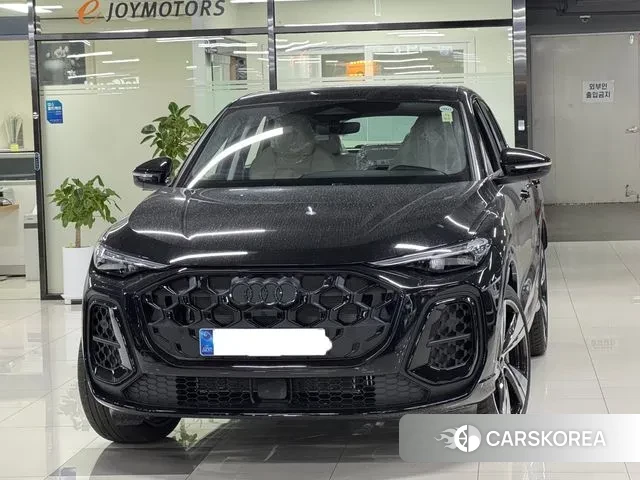 Audi Q5 (80A) 2025 Черный из Кореи