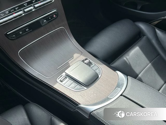 Mercedes-Benz GLC 2021 Белый из Китая