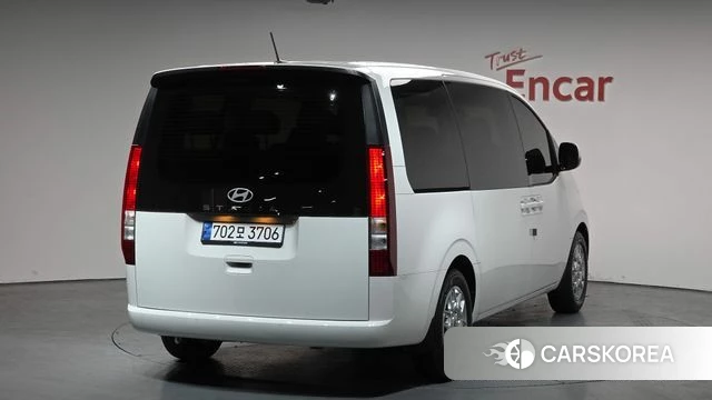 Hyundai Staria 2024 Белый из Кореи