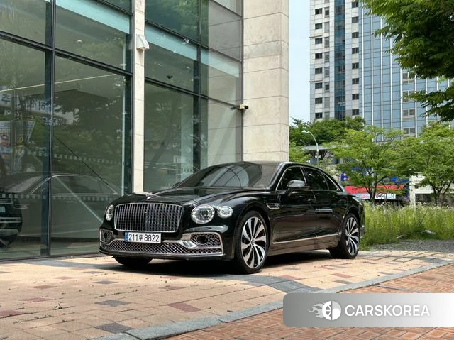 Bentley Flying Spur 3rd Generation 2021 Черный из Кореи