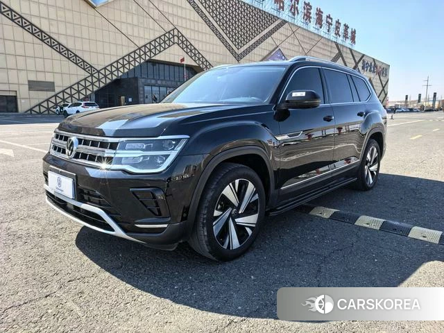 Volkswagen Tourang 2022 Черный из Китая