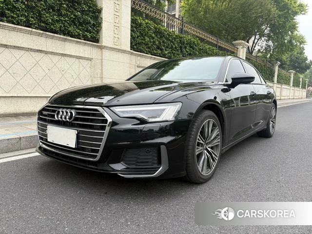 Audi A6L 2021 Черный из Китая