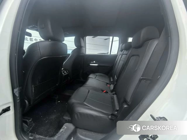 Mercedes-Benz GLB 2023 Белый из Китая