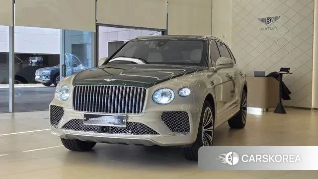 Bentley Bentayga 2025 Жемчужный двухцветный из Кореи